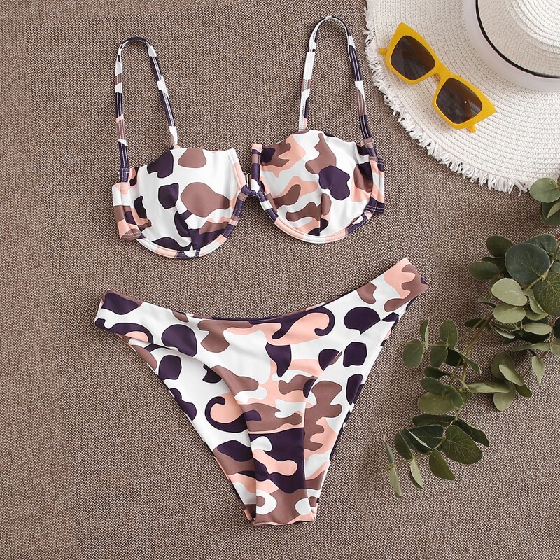 

Camouflage V Wired Bikini Swimsuit, Multicolor
