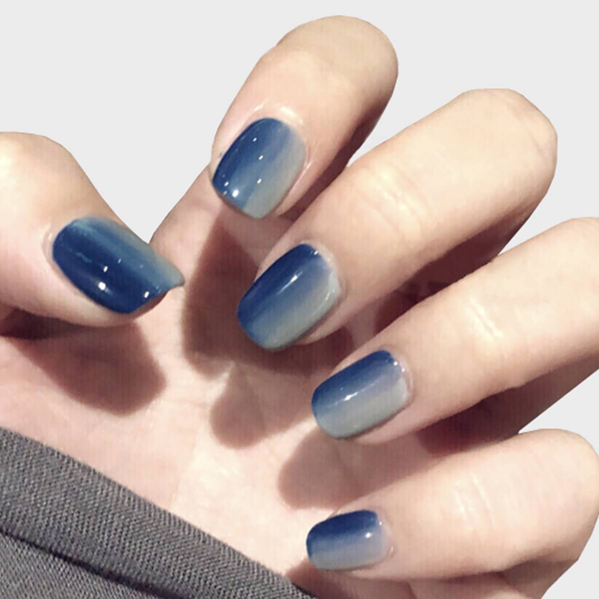 

24pcs Ombre Fake Nail With Double-side Tape, Grey
