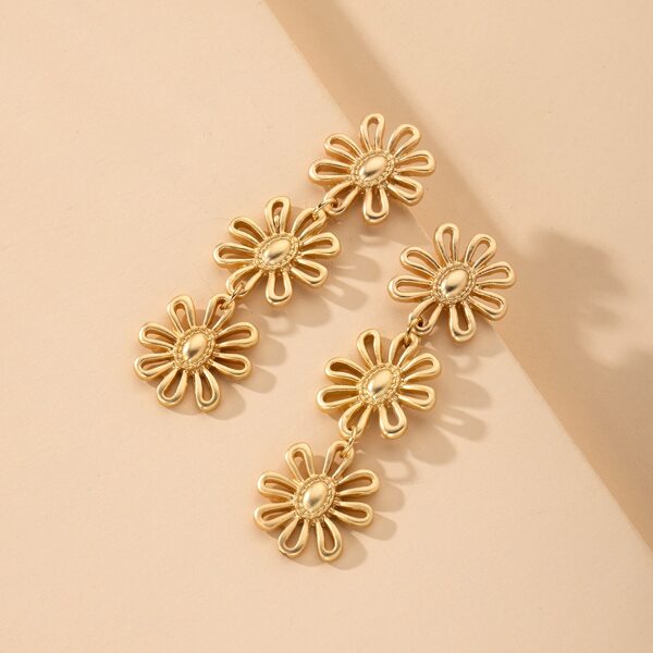 

Flower Drop Earrings, Gold