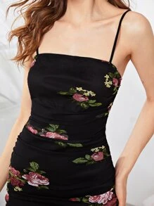 SHEIN Privé Floral Mesh Overlay Bodycon Dress - Black - View 3