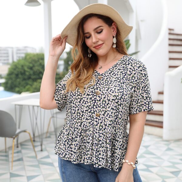 

Plus Ditsy Floral Button Front Peplum Blouse, Black and white