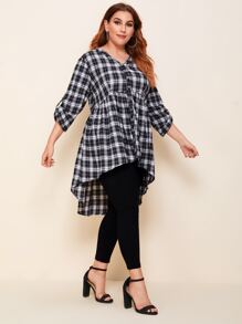 Mulvari Plus Notch Neck Rolled Tab Sleeve Dip Hem Blouse - Black and White - View 1