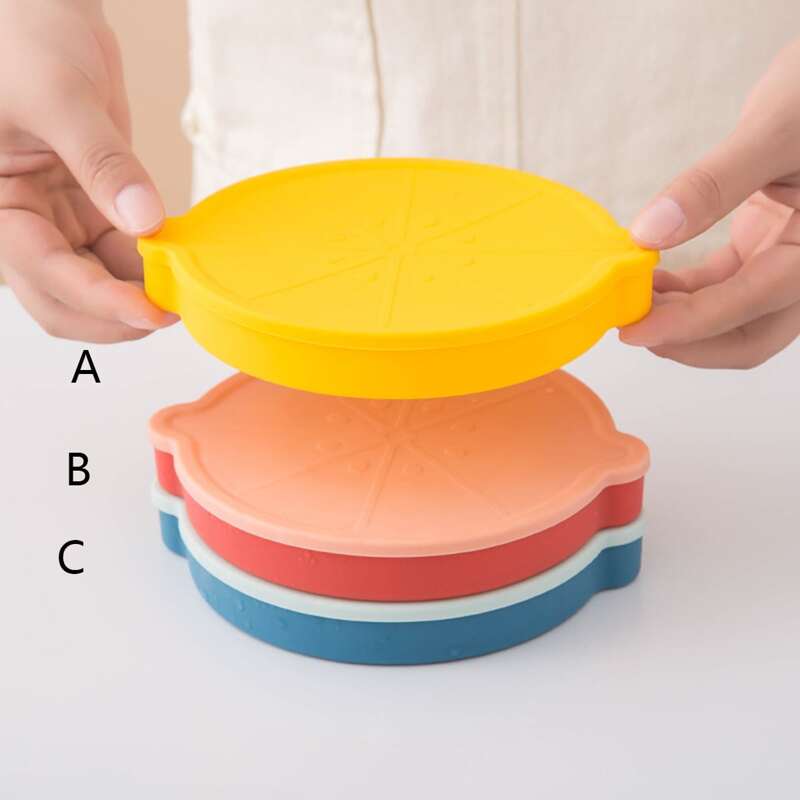 

1pc Lemon Shaped Ice Cube Mold, Multicolor
