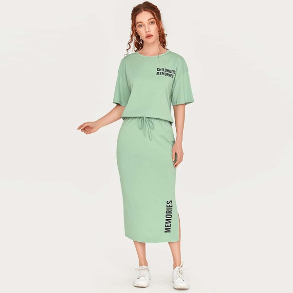 

Drop Shoulder Letter Graphic Tee & Split Hem Skirt Set, Mint green