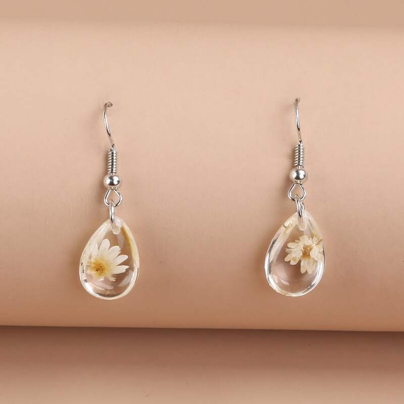 

Floral Pattern Water Drop Earrings, White