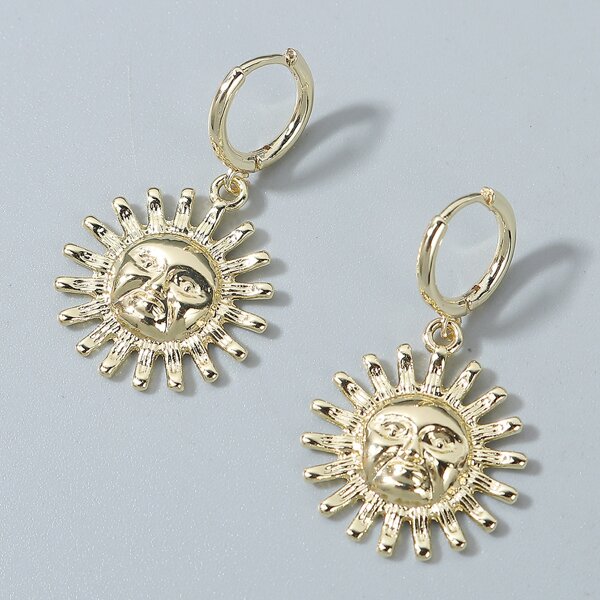 

Figure Pattern Sun Charm Drop Earrings, Gold