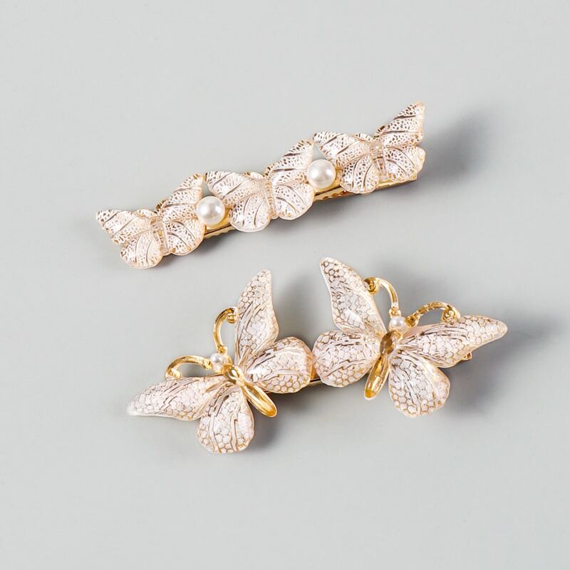 

2pcs Butterfly Decor Hair Clip, Beige