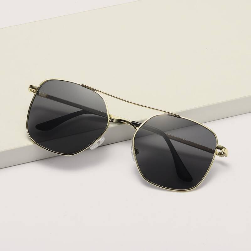 

Guys Metal Frame Top Bar Sunglasses, Black