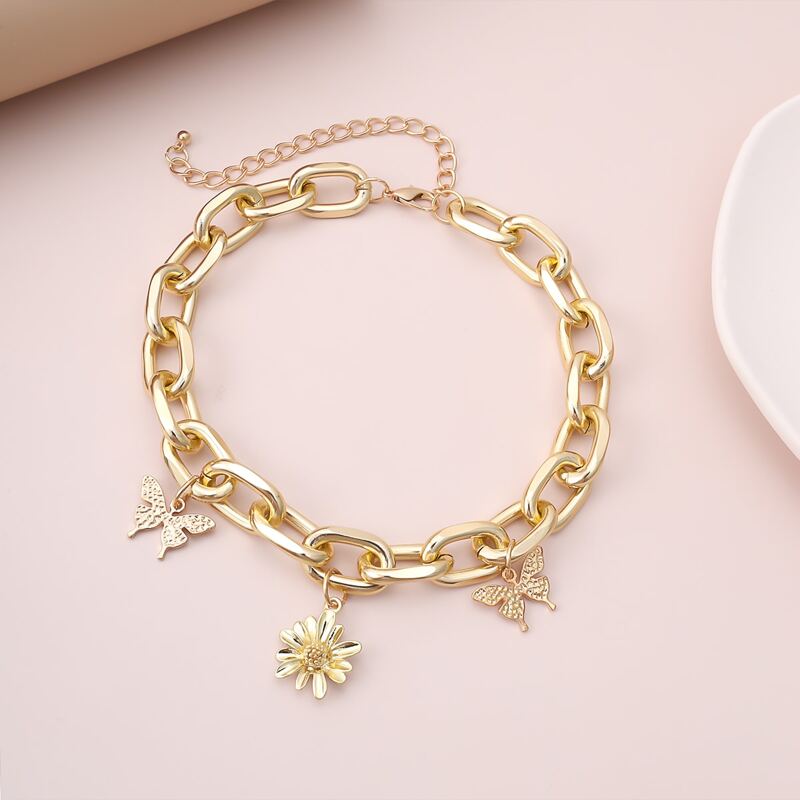 

Flower Charm Chain Necklace, Gold