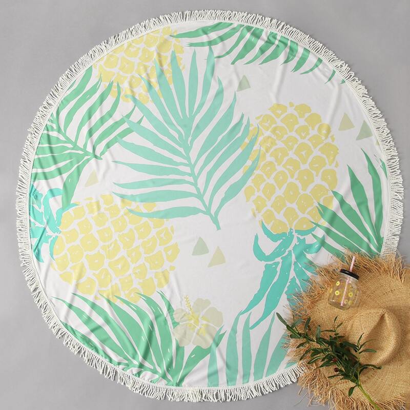 

Pineapple & Leaf Print Round Beach Blanket, Multicolor