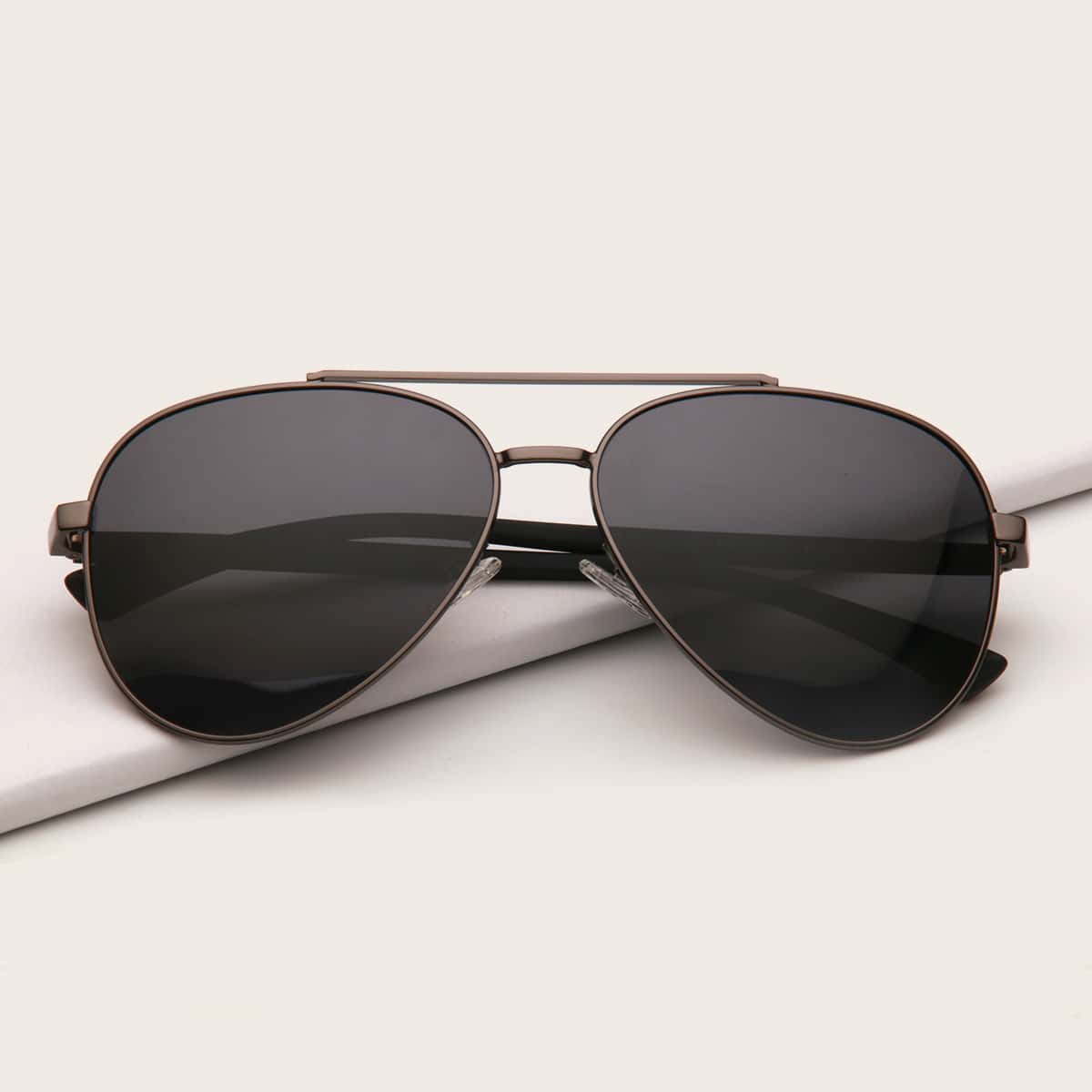 

Guys Polarized Aviator Sunglasses, Grey