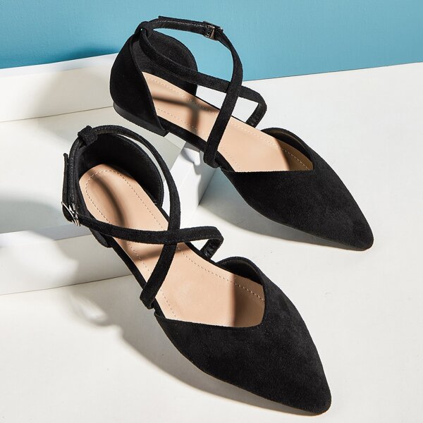

Point Toe Cross Strap Flats, Black