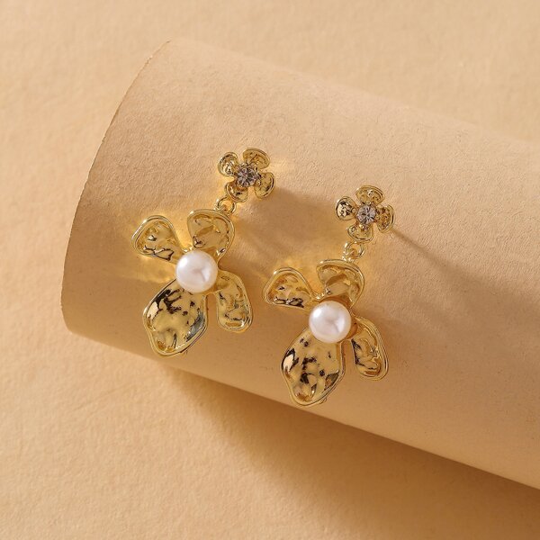 

Rhinestone Flower Drop Earrings, Gold
