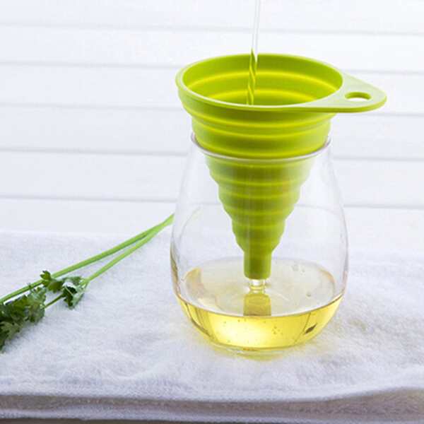 

1pc Foldable Random Funnel, Multicolor