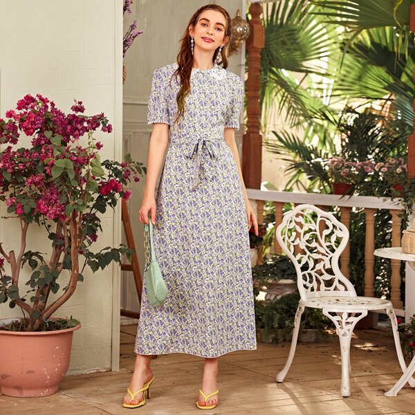 

Ditsy Floral Contrast Collar Belted Dress, Multicolor
