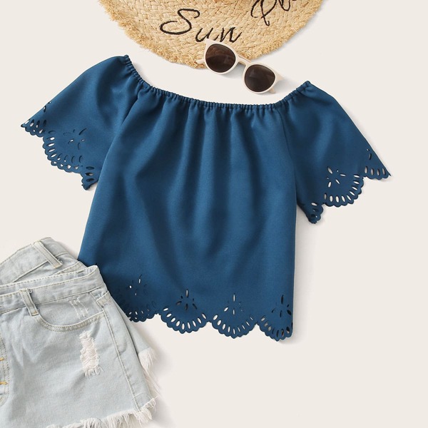 

Plus Hollow Out Scallop Trim Blouse, Blue