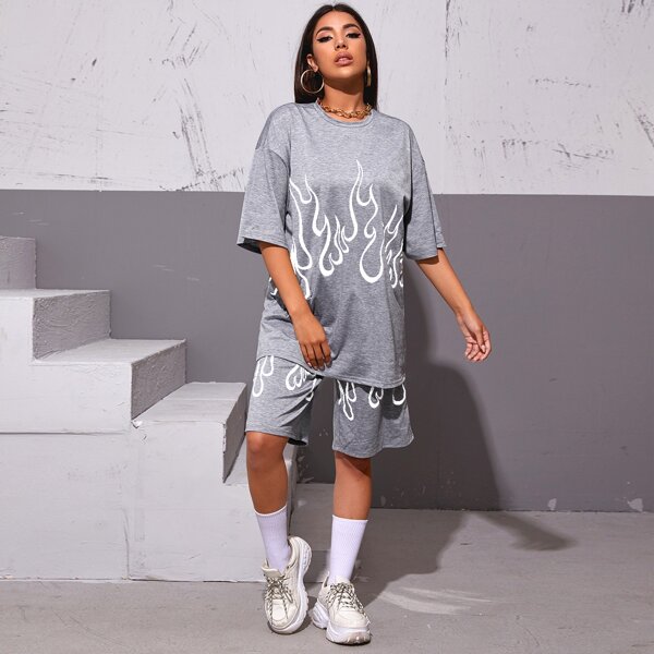 

Drop Shoulder Fire Print Longline Tee, Light grey