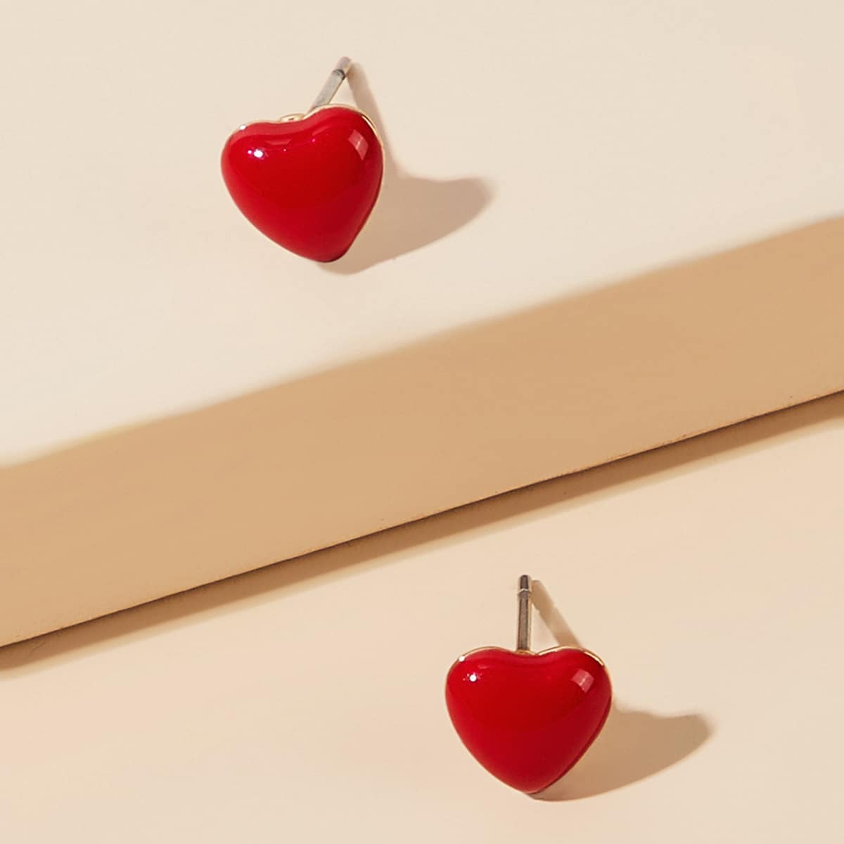 

1pair Heart Stud Earrings, Red