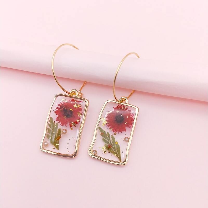

Floral Pattern Drop Earrings, Gold