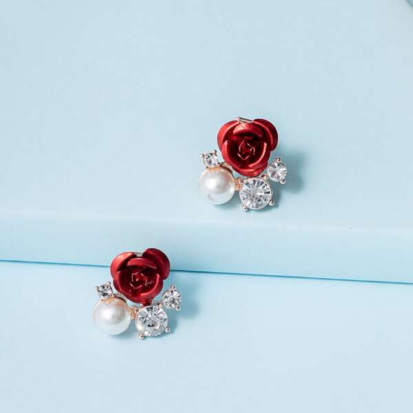 

Серьги-гвоздики с декором розы, Красный