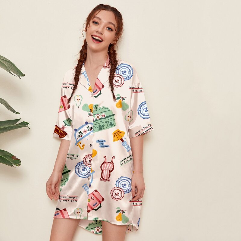 

Lapel Cartoon Graphic Satin Night Dress, Multicolor