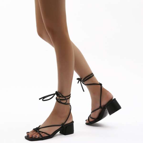 

Toe Post Tie Leg Chunky Heeled Sandals, Black