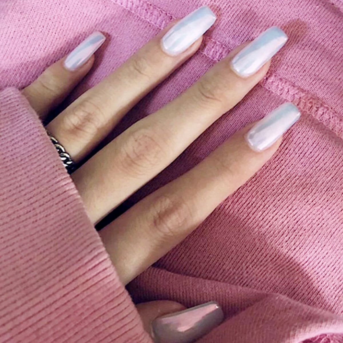 

24pcs Mirror Surface Fake Nail With Double-side Tape, White