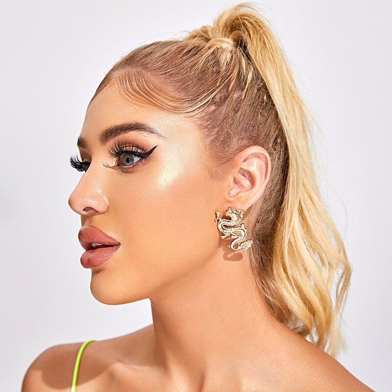 

1pair Dragon Shaped Stud Earrings, Gold