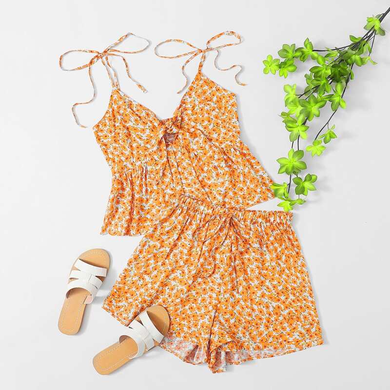 

All Over Floral Knot Cami & Drawstring Shorts, Multicolor