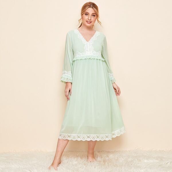 

Plus Lace Trim Ruffle Cuff Nightdress, Mint green