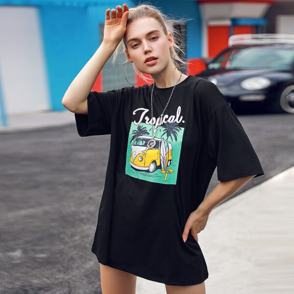 

Car & Letter Graphic Oversized Tee, Black