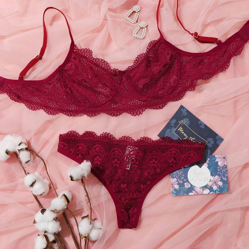 

Floral Lace Underwire Lingerie Set, Burgundy