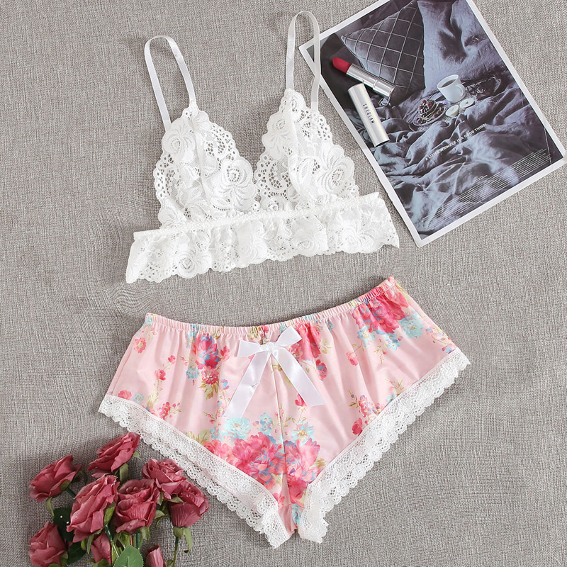 

Lace Bra & Floral Shortie, Multicolor