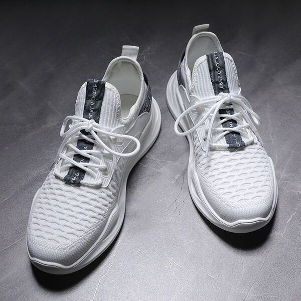 

Men Letter Graphic Lace-up Front Sneakers, White