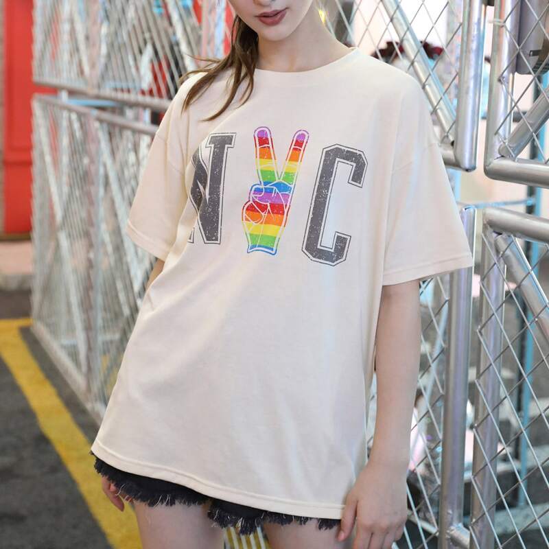 

Letter & Gesture Boyfriend Tee, Beige