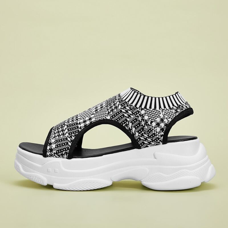 

Graphic Knit Midform Sandals, Black and white