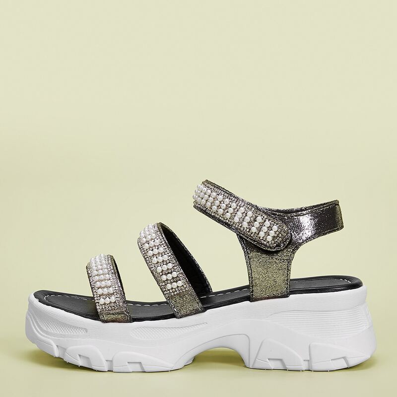 

Faux Pearl Chunky Sandals, Black and white