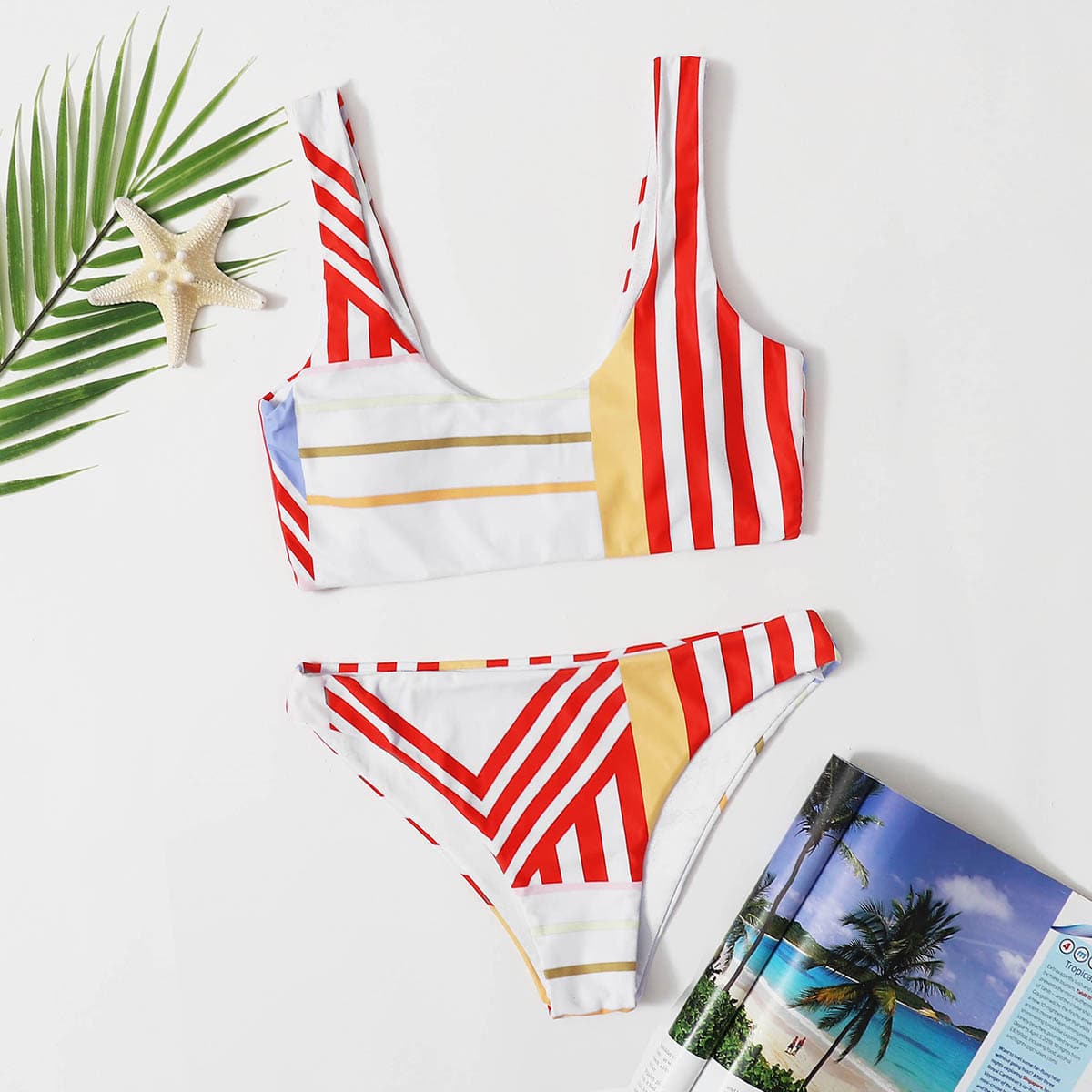 

Striped Print Bikini Swimsuit, Multicolor