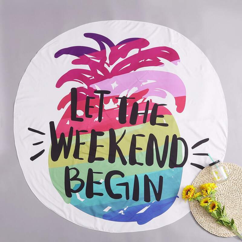 

Pineapple & Letter Graphic Beach Blanket, Multicolor