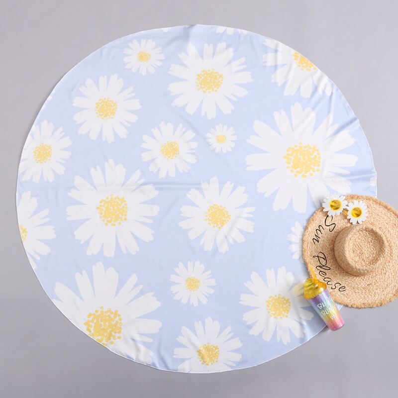 

Daisy Floral Print Round Beach Blanket, Multicolor