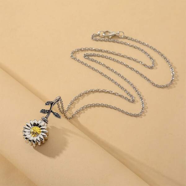 

Floral Charm Necklace, Silver