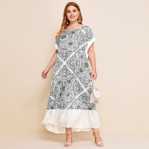 

Plus Batwing Sleeve Ruffle Hem Baroque Dress, Multicolor