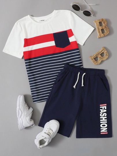 طقم سروال قصير بجرافيك عبارة مع لباس علوي بألوان متجانسة مخطط ومدروز بجيب للاولاد
