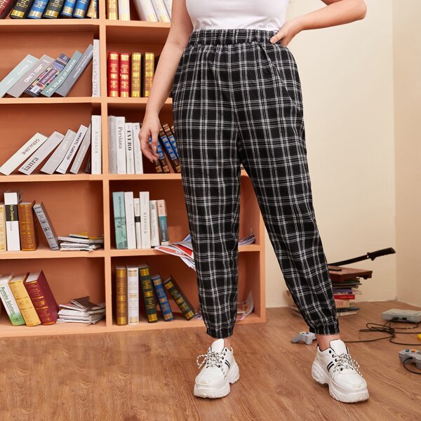 

Plus Elastic Waist Plaid Pants, Black