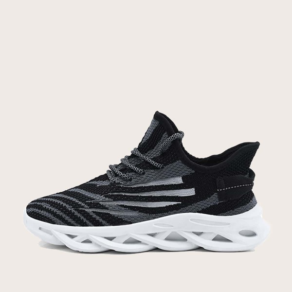 

Men Lace-up Front Striped Graphic Sneakers, Black