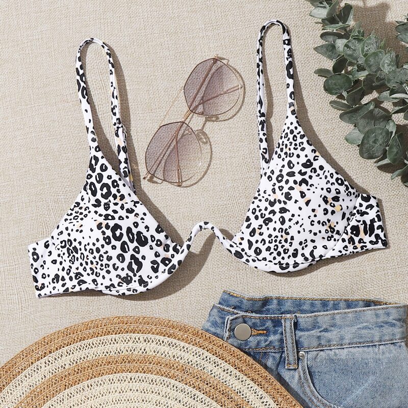 

Leopard Underwire Bikini Top, Black and white