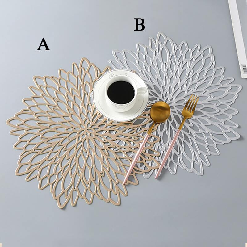 

1pc Hollow Leaf Placemat, Multicolor