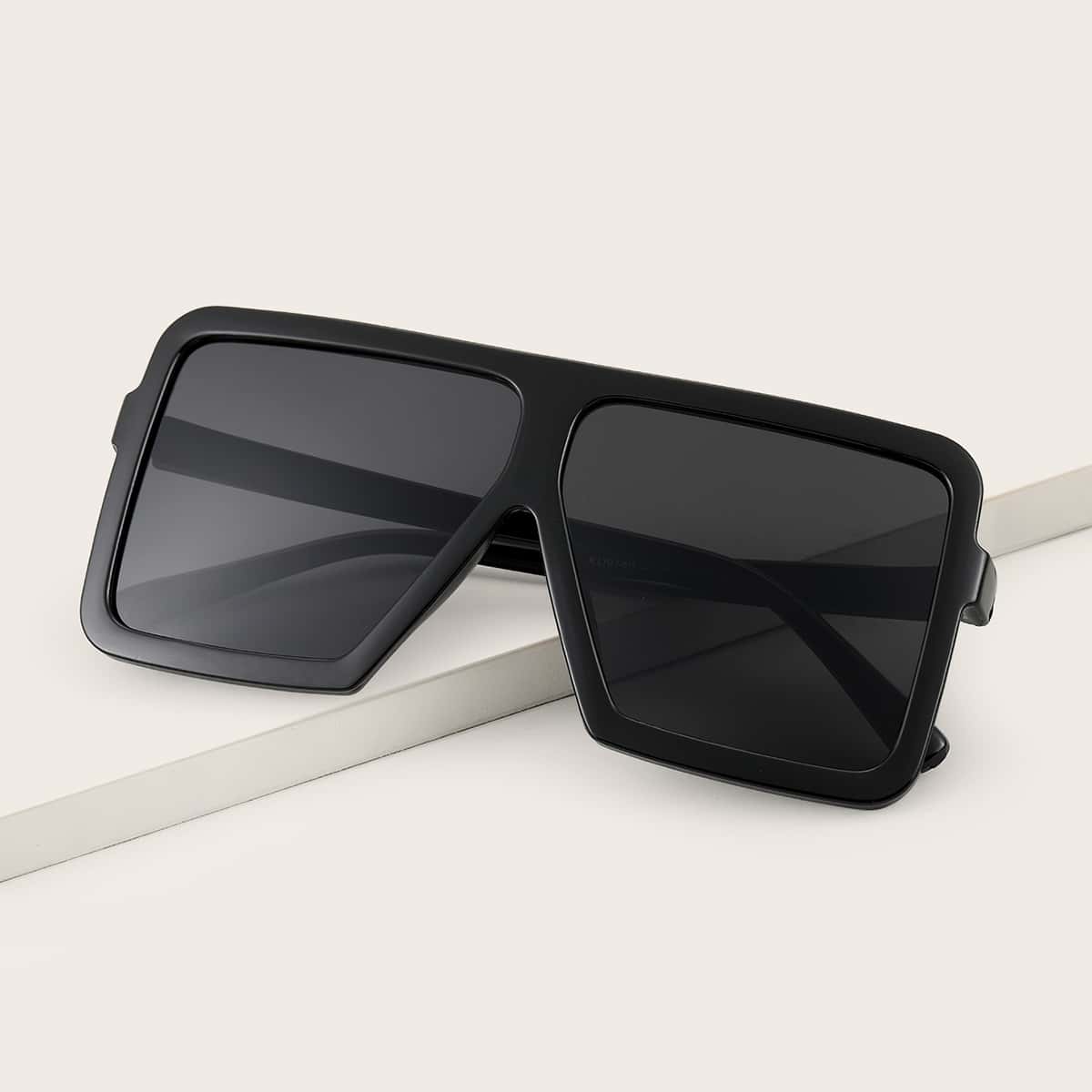 

Guys Flat Top Sunglasses, Black
