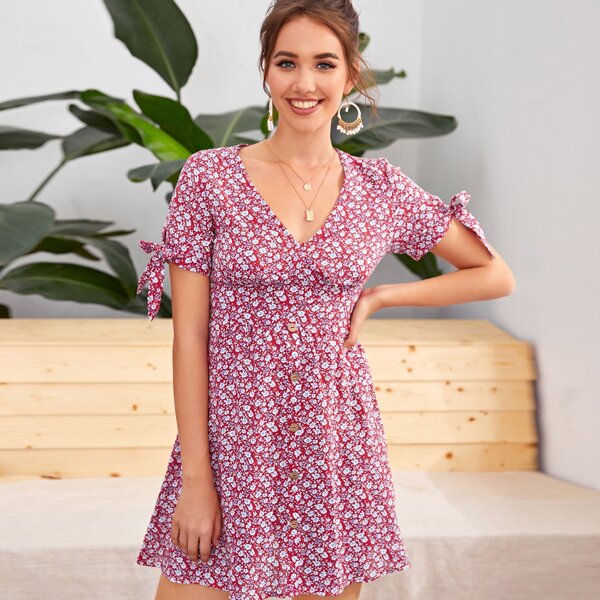

Knot Cuff Buttoned Front Ditsy Floral Dress, Multicolor