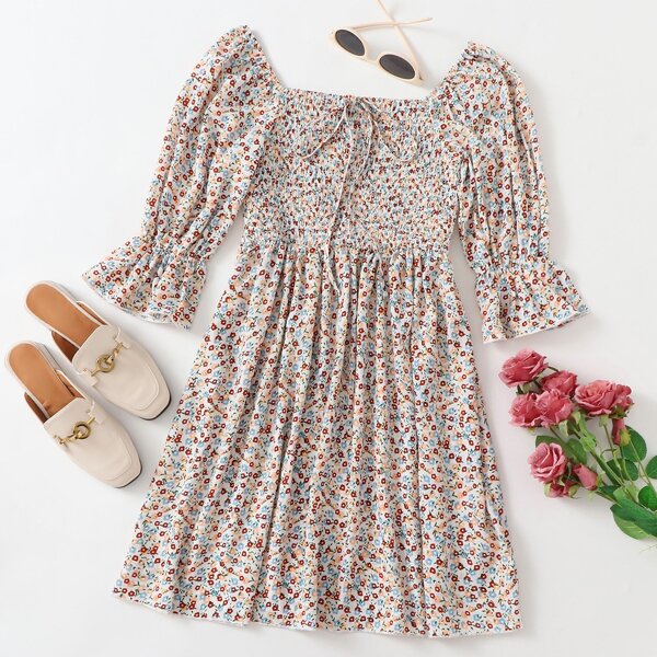 

Tie Front Bell Sleeve Shirred Ditsy Floral Dress, Multicolor